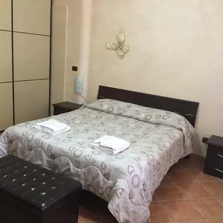 Rudy Arenaile לינה וארוחת בוקר 4*