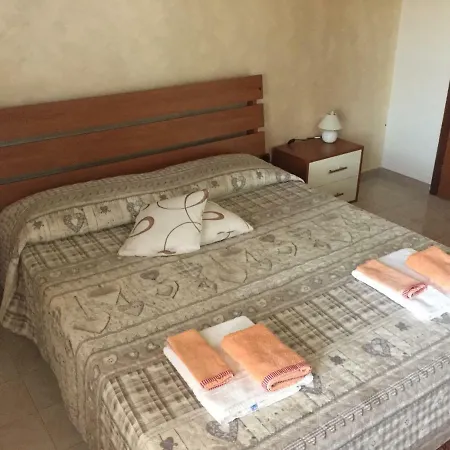 Rudy Arenaile فندق مبيت وإفطار 4*